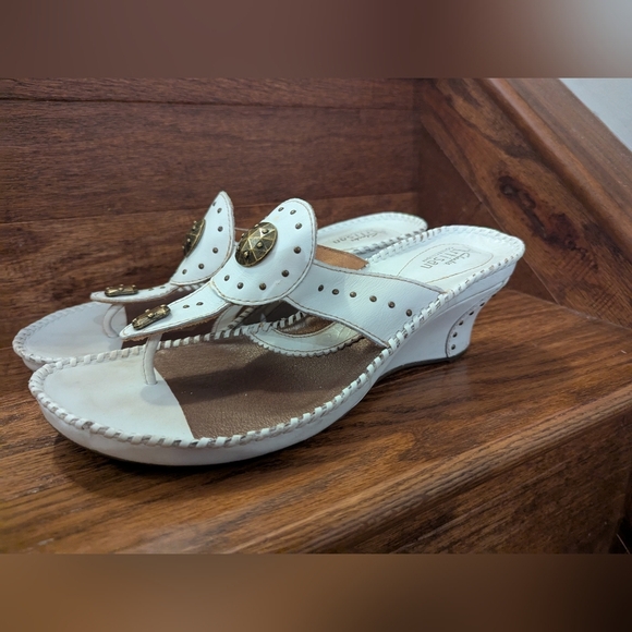 Clarks Shingo Leather Wedge Sandal white, Size 9 Worn Once - Picture 1 of 12